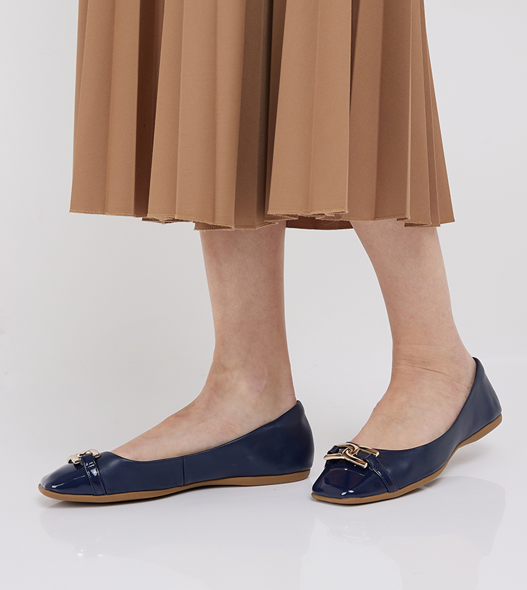 QAELDAN Square Toe Ballerinas