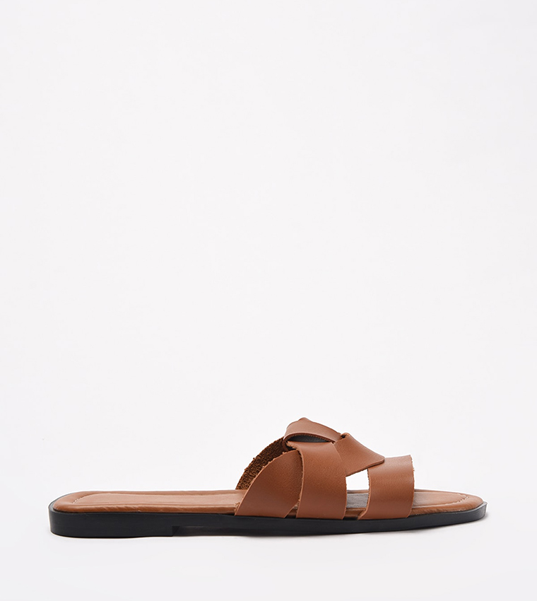Buy Trendyol Flat Slippers In Tan 6thStreet Kuwait