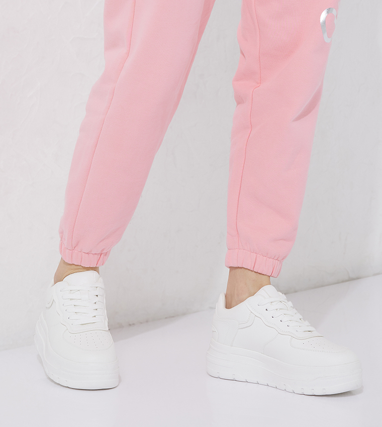 IVEY Low Top Sneakers
