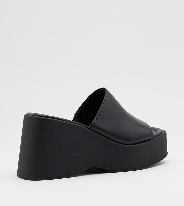 Buy Aldo BETTA Open Toe Wedge Sandals In Black | 6thStreet UAE
