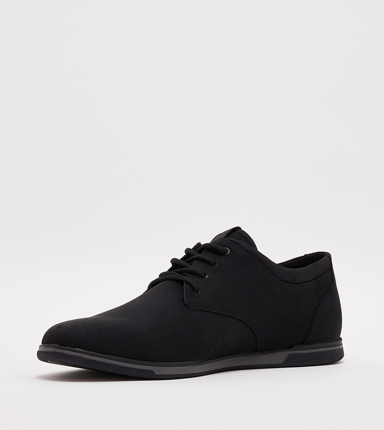HERON Textured Lace-Up Shoes