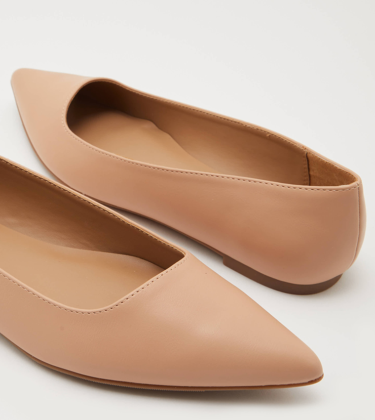 HAZYLLE Pointed Toe Ballerinas