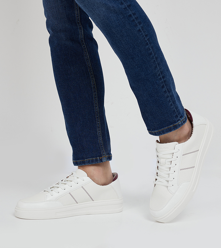 MIDCOURT Lace-Up Sneakers