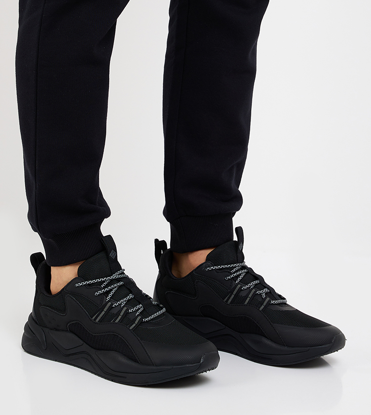 MORRO Lace-Up Sneakers