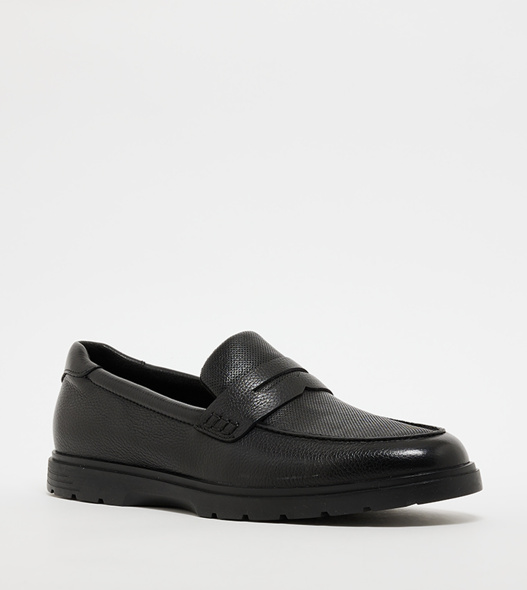 BACARY Textured Loafers