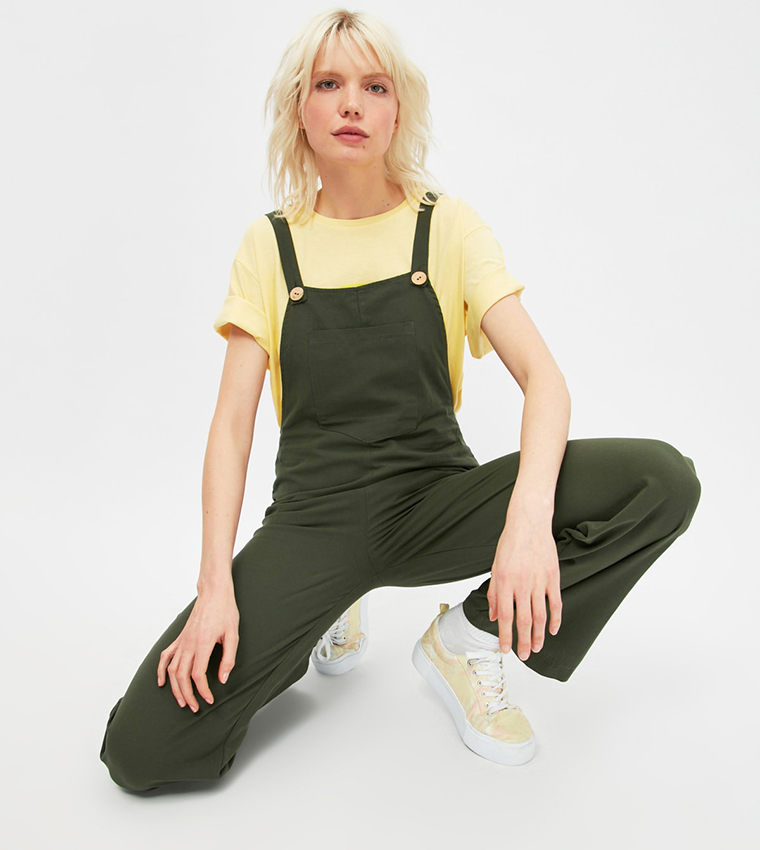 Buy Trendyol Wide Leg Dungaree Jumpsuit In Green | 6thStreet Qatar