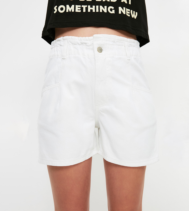 Swing Shorts - White Pleat