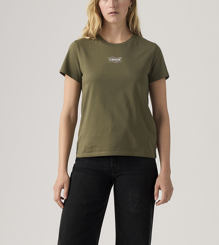 تيشيرت مطرز بشعار كم قصير 