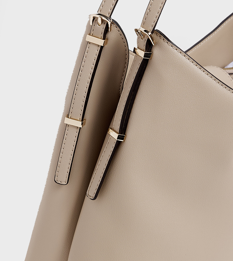 LEFIA Textured Shoulder Bag