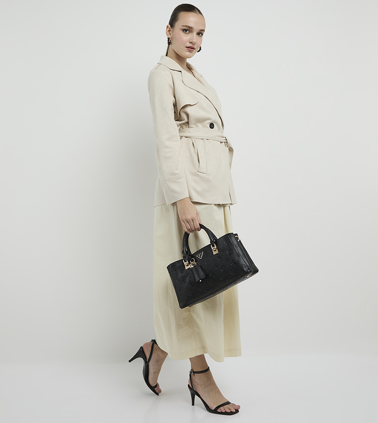 شنطة ساتشل تيشا مونوغرام 