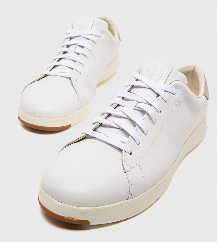 GRANDPRO Lace-Up Tennis Shoes
