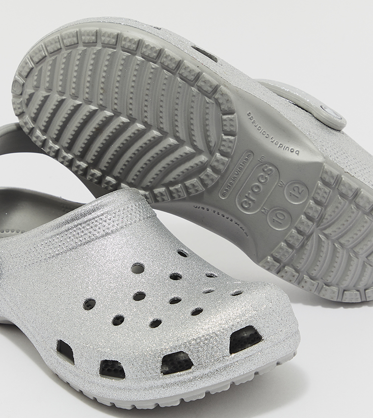 Clogs