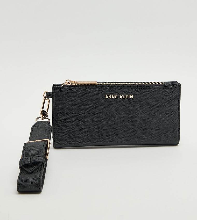 Textured Zippered Wallet