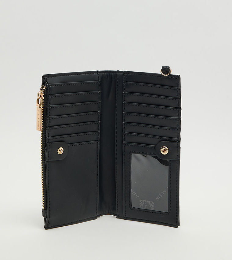 Textured Zippered Wallet