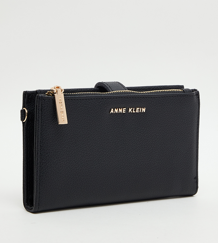 Textured Zippered Wallet