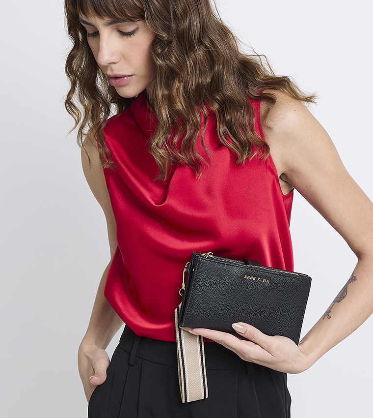 Textured Zippered Wallet