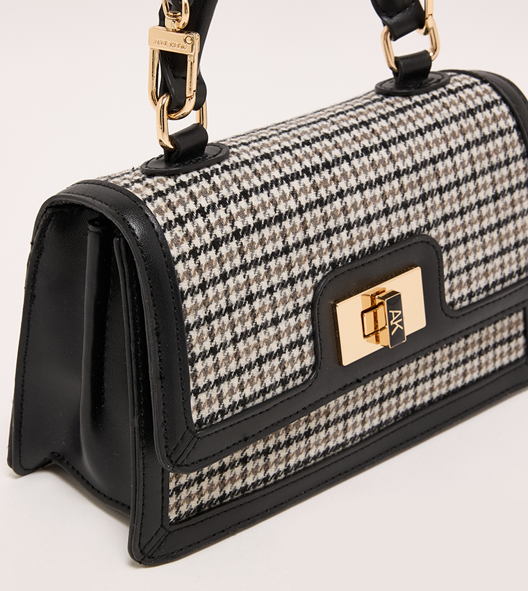 Twist Lock Top Handle Bag