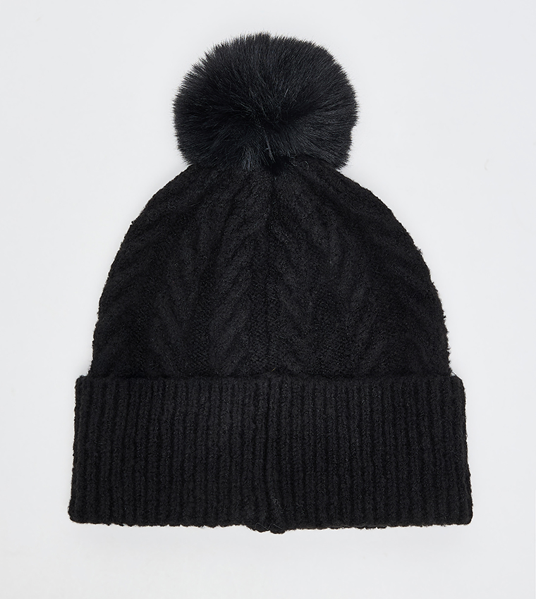 Textured Wallet and Beanie Gift Set