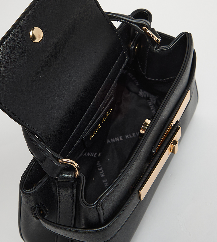 Twist Lock Top Handle Bag