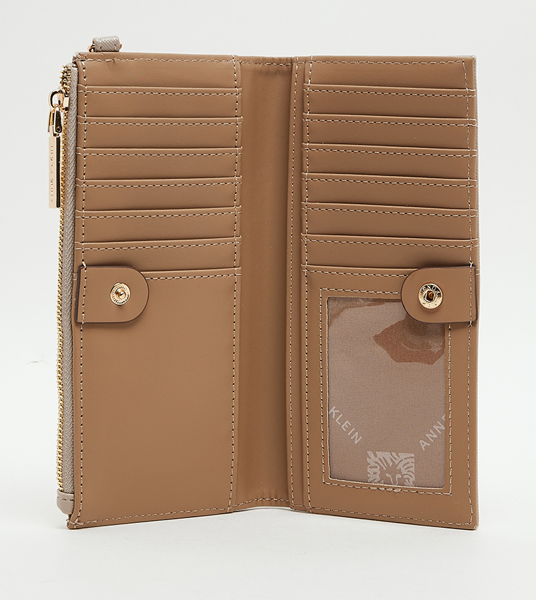 Textured Zippered Wallet