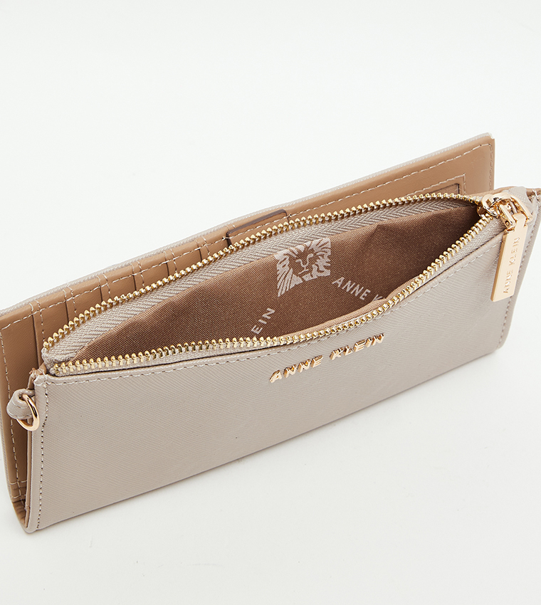 Textured Zippered Wallet