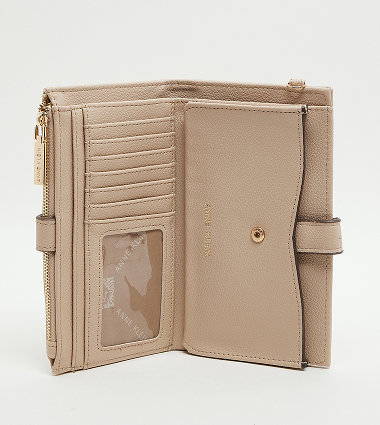 Textured Zippered Wallet