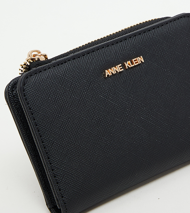 Textured Zippered Wallet