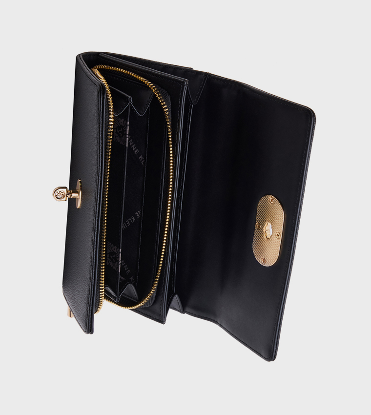 Twist Lock Long Wallet