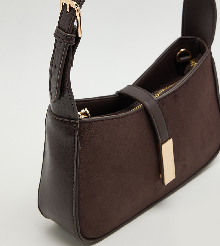 شنطة كتف نسائية بقفل كبس