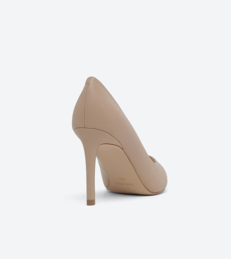 Pointed Toe Pumps - Brown