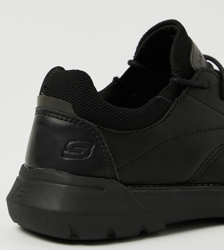 Flat Heel Round Toe Walking Shoes