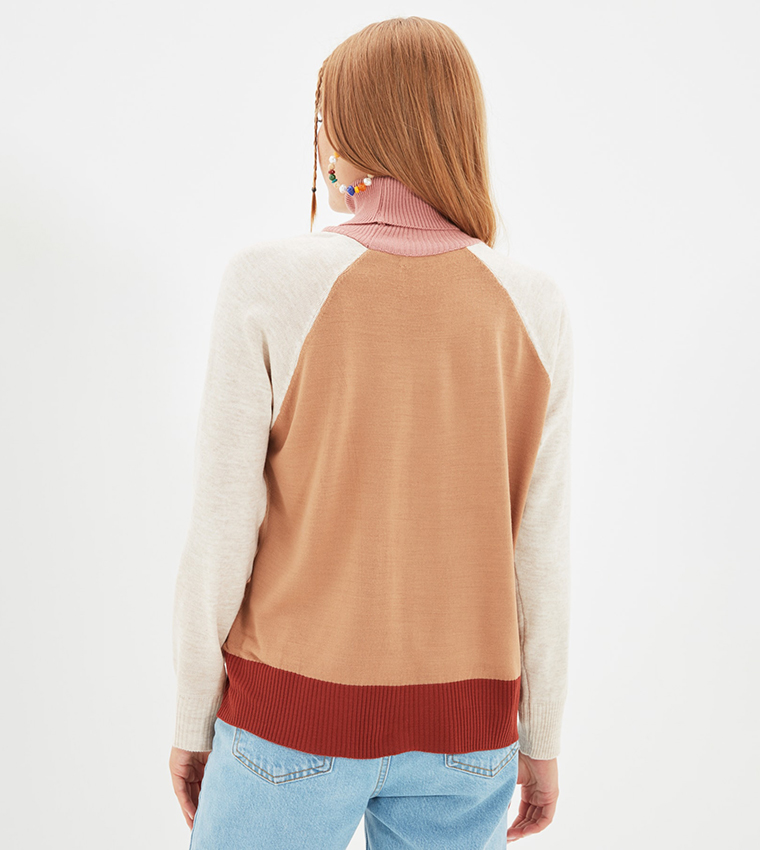 Angel Wings Color Block Turtleneck Sweater