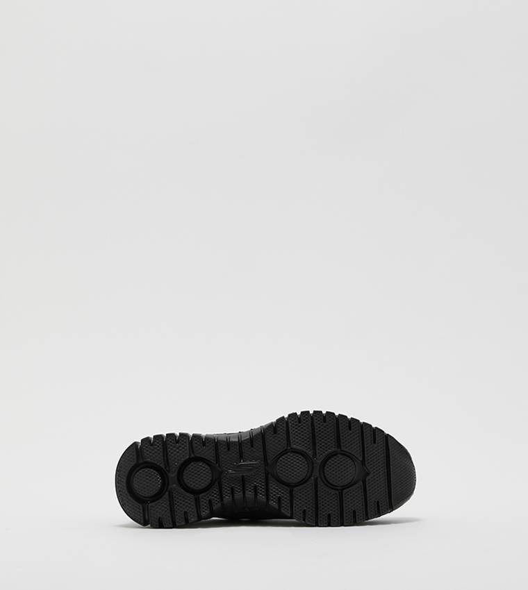 Buy Skechers Go Walk Smart Slip On Shoes In Black | 6thStreet Saudi Arabia