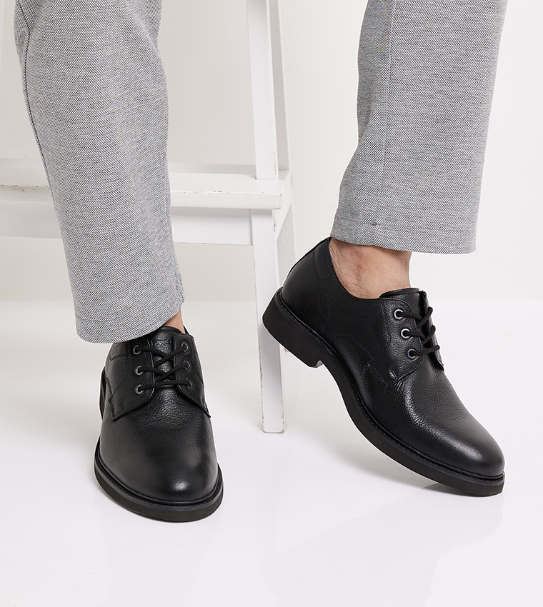 Buy Hush Puppies Detroit PT Oxford Shoes In Black | 6thStreet UAE