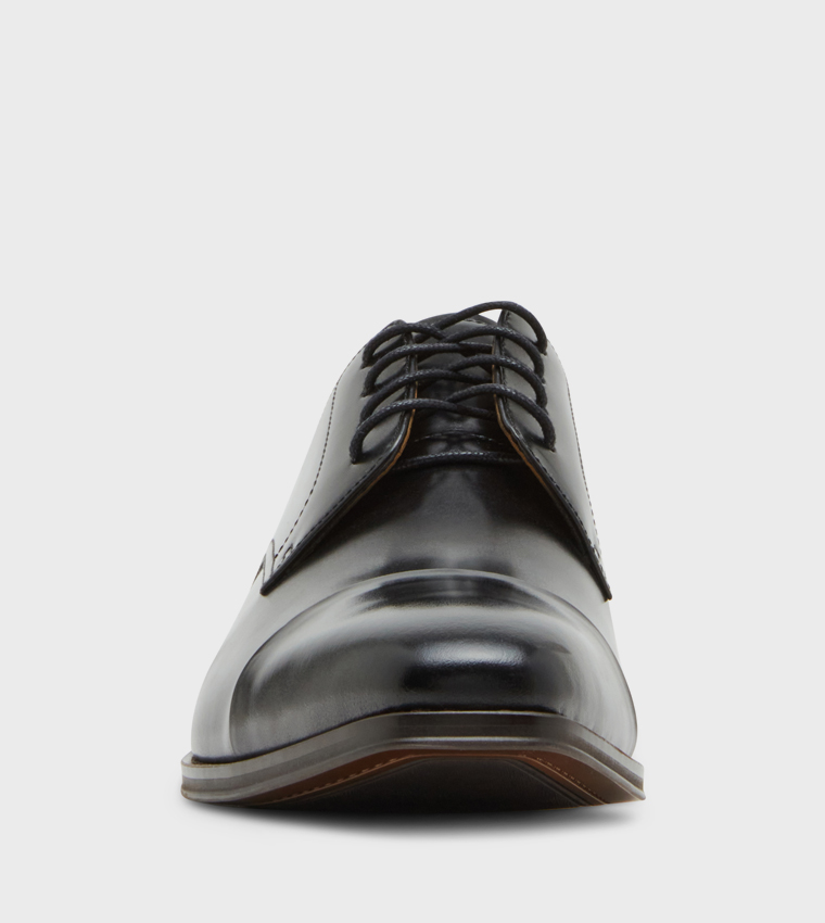 PLOT Lace-Up Derby Shoes