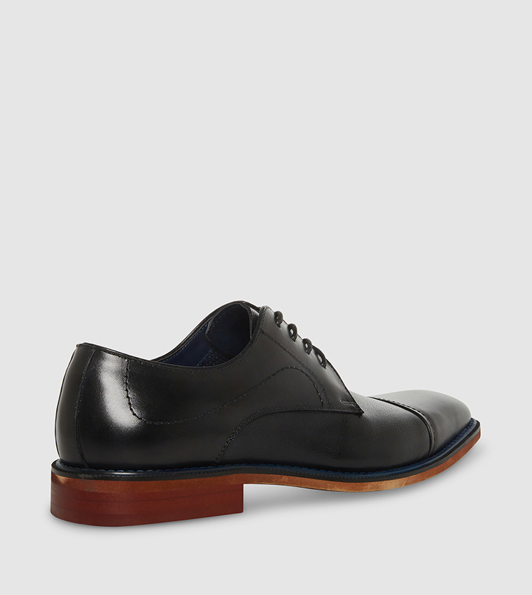 Buy Steve Madden ZOHIT Lace Up Derby Shoes In Black | 6thStreet Kuwait