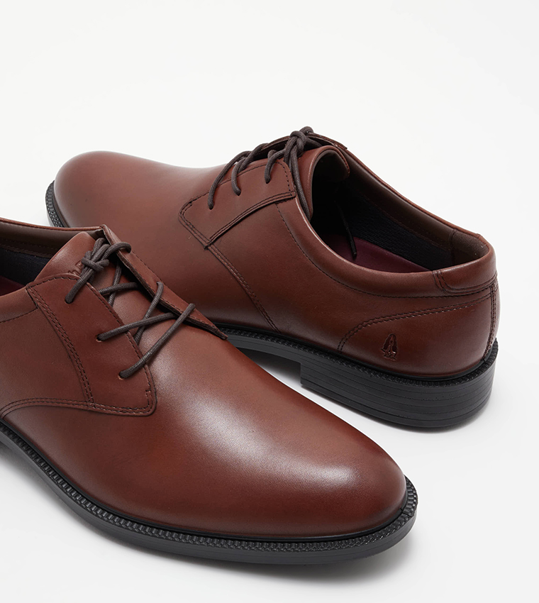 BANKER Derby Shoes