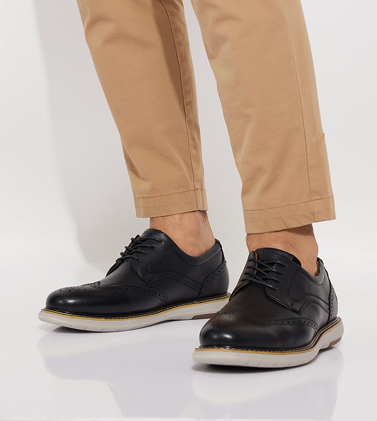 PAUL Round Toe Brogues