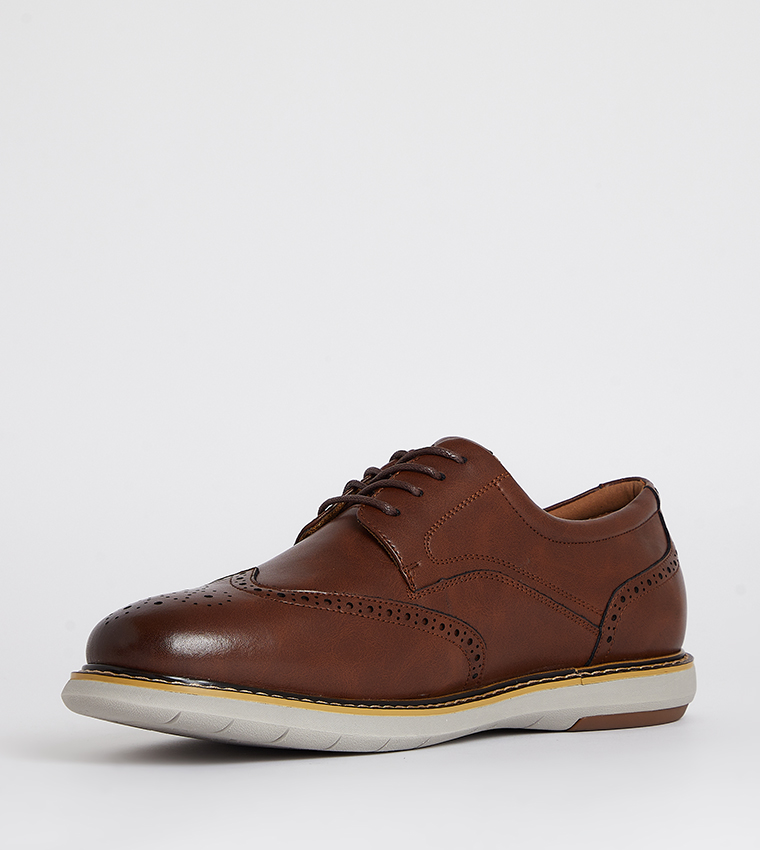PAUL Round Toe Brogues