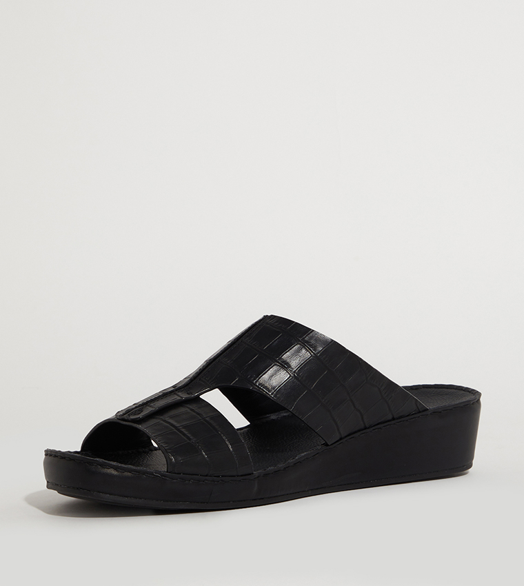 HASSAN Textured Arabic Sandals