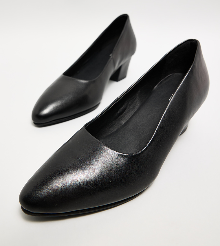 Textured Pointed Toe Pumps