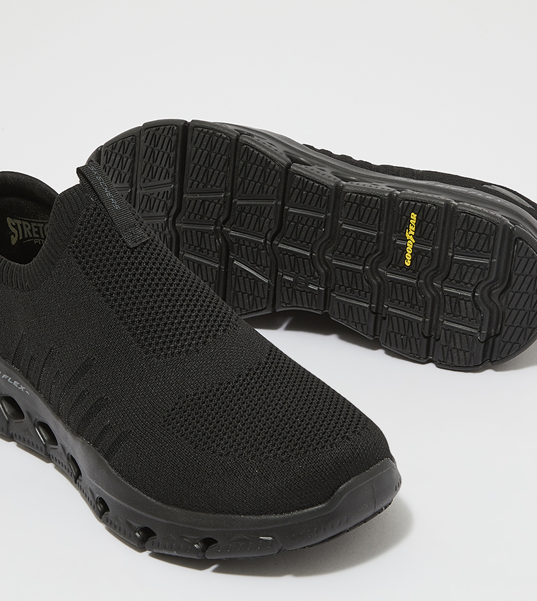 Buy Skechers Glide Step Flex Walking Shoes In Black | 6thStreet Qatar