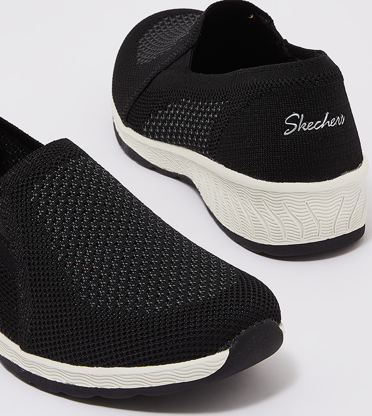 UP-LIFTED Walking Shoes
