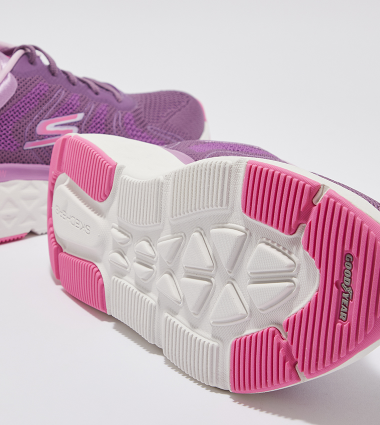 MAX CUSHIONING DELTA Performance Running Shoes