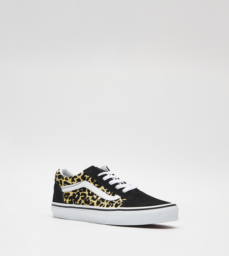 Printed Logo Detail Lace-Up Sneakers