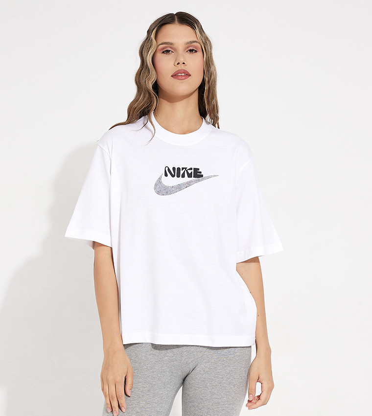 Buy Nike NSW Boxy FW Fiber T Shirt In White 6thStreet UAE
