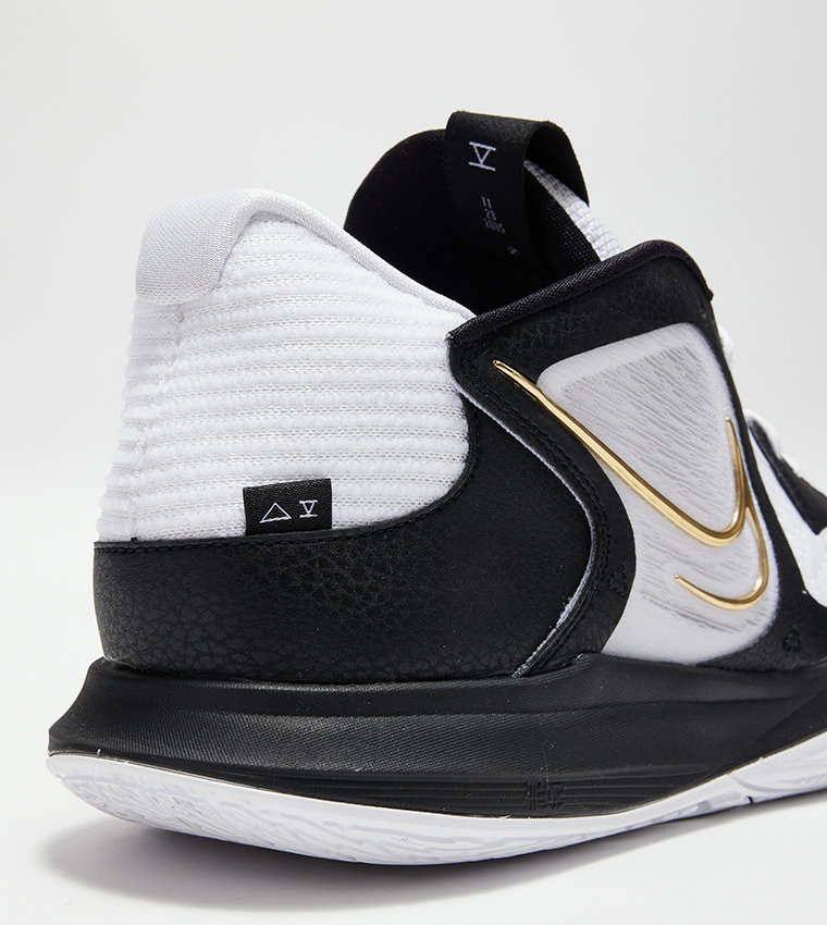 Buy Nike KYRIE Color Block Lace Up Shoes In White 6thStreet Bahrain