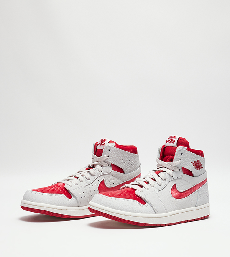 Jordan 1 Zoom Air High Top Sneakers