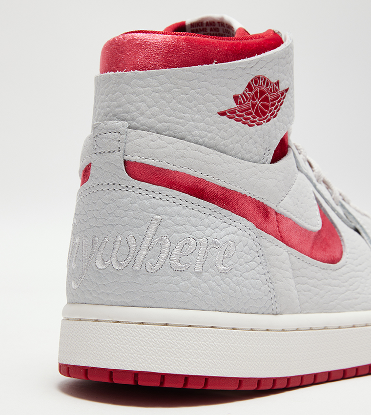 Jordan 1 Zoom Air High Top Sneakers