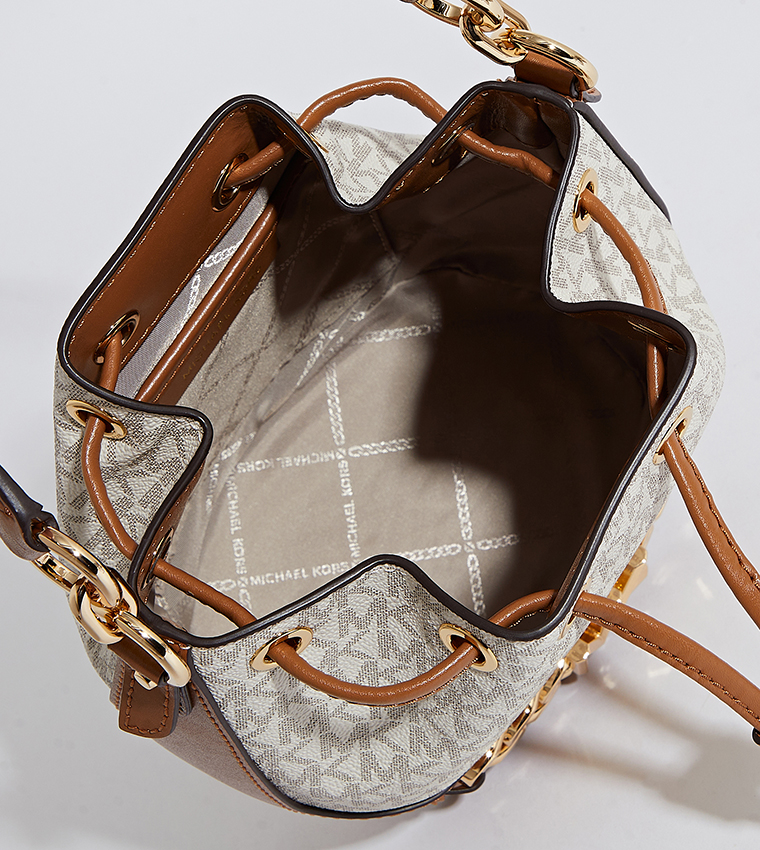 Textured Shoulder Bag